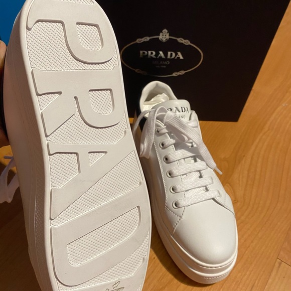 100% Authentic Prada Leather Sneakers must have! - Picture 8 of 12